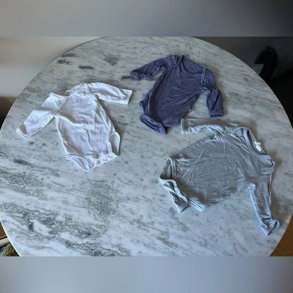 Newborn bundle - Picture 2 of 4